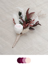 Load image into Gallery viewer, Boutonnière
