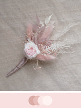 Load image into Gallery viewer, Boutonnière
